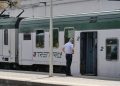 In Regione  Lombardia, in seguito ai lavori della Pedemontana, Tavolo tecnico sull’interruzione della linea ferroviaria S7 Lecco-Monza-Milano. In foto un treno di Trenord fermo in stazione.