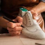 Gli assessori regionali Debora Massari e Guido Guidesi hanno incontrato le associazioni di categoria della filiera della calzatura lombarda