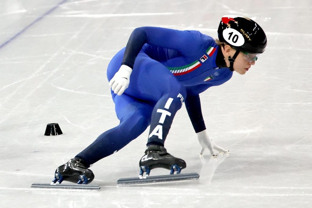 Arianna Fontana, campionessa olimpica con un oro e un argento già al suo attivo, è la protagonista della campagna di sensibilizzazione sulla prevenzione sanitaria promossa da Regione Lombardia e Asst Valtellina e Alto Lario