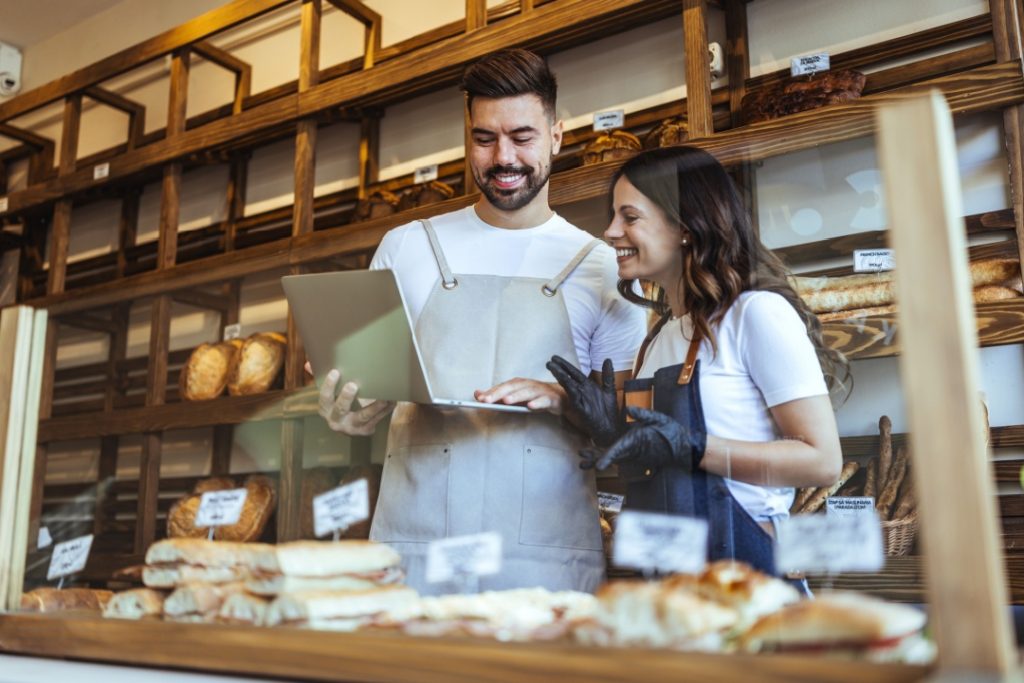 La Giunta di Regione Lombardia, su proposta dell’assessore Guido Guidesi, ha approvato i criteri attuativi del bando Distretti del Commercio
