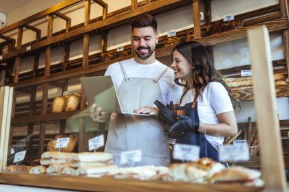 La Giunta di Regione Lombardia, su proposta dell’assessore Guido Guidesi, ha approvato i criteri attuativi del bando Distretti del Commercio