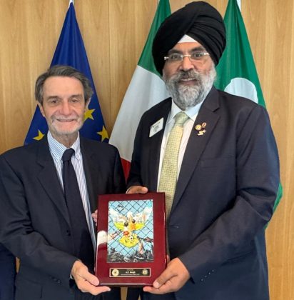 Il presidente di Regione Lombardia, Attilio Fontana, ha ricevuto il presidente internazionale del Lions Club, Amar Pratap Singh