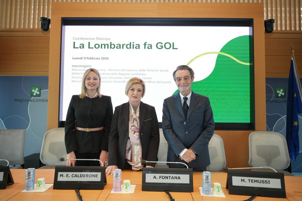Il ministro del Lavoro e delle Politiche sociali, Marina Calderone, il presidente della Regione Lombardia, Attilio Fontana, e l’assessore regionale all’Istruzione, Formazione e Lavoro, Simona Tironi, hanno partecipato alla presentazione dei risultati raggiunti dalla Lombardia con il programma Garanzia Occupabilità dei Lavoratori (GOL)