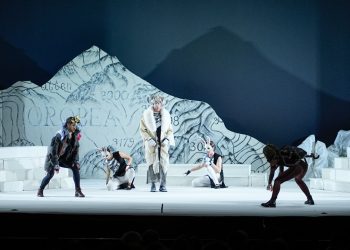 Una scena dell’opera lirica ‘I Giochi di Orobea’, pensata per celebrare i valori delle Olimpiadi e Paralimpiadi Invernali Milano Cortina 2026