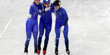 Le atlete lombarde Arianna Fontana ed Elisa Confortola trionfano nella staffetta short track