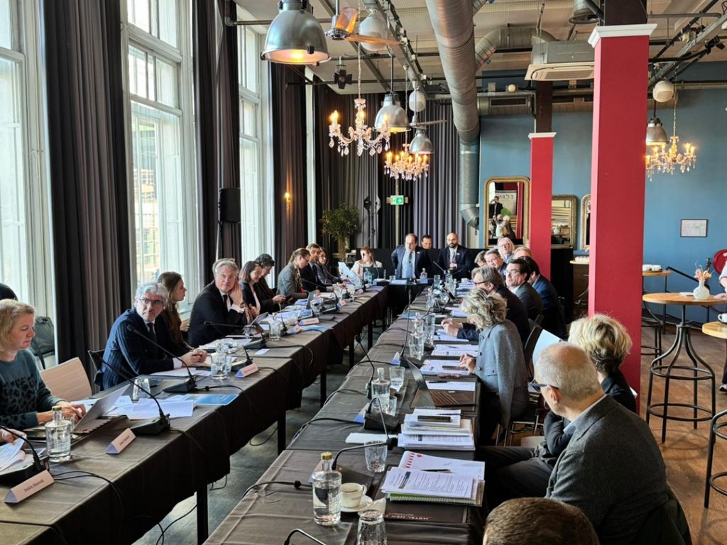 Una foto dell'assemblea dell'European Chemical Regions Network