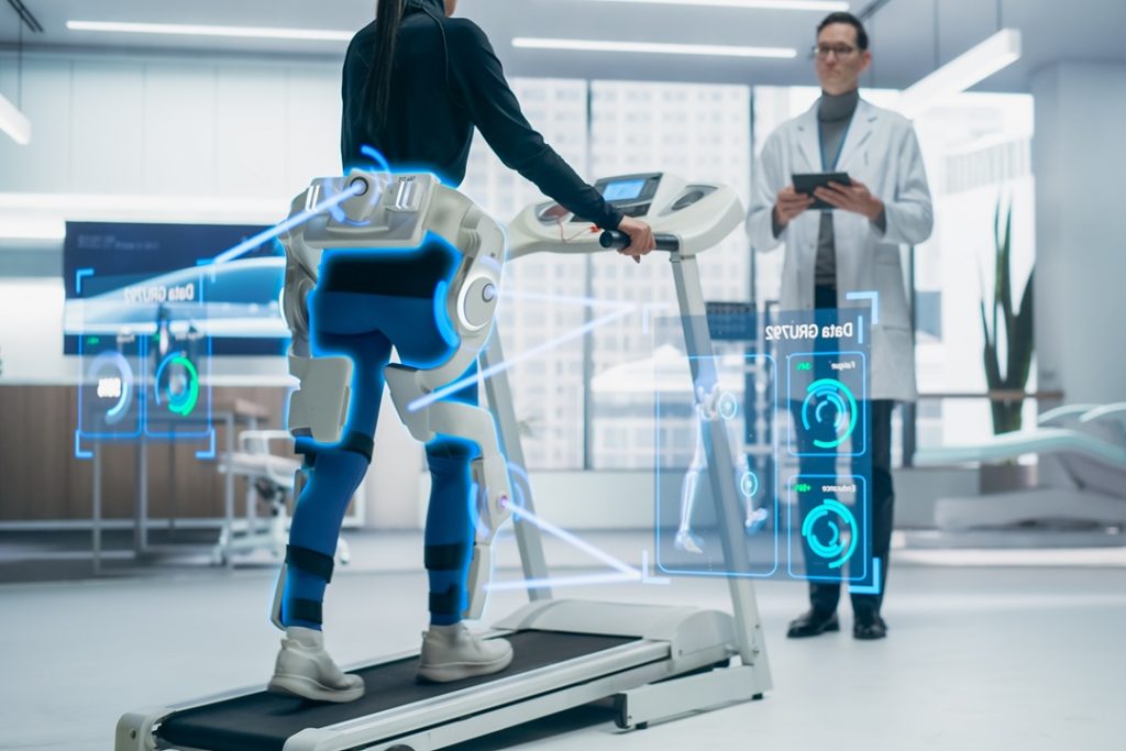 immagine generica di persona che fa riabilitazione con medico per dare l'idea della rete regionale di medicina dello sport in Lombardia