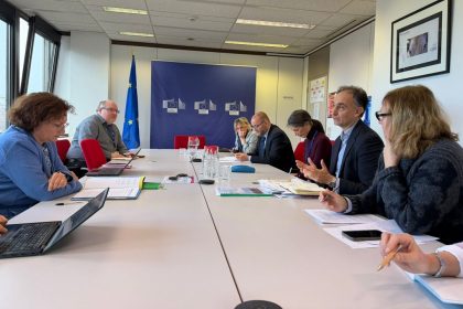 L'assessore Beduschi durante l'incontro a Bruxelles