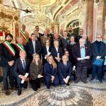 In foto l’assessore regionale alla Cultura, Francesca Caruso, alla cerimonia di consegna delle Onorificenze al Merito della Repubblica Italiana, a Palazzo Estense a Varese, insieme ai cittadini premiati