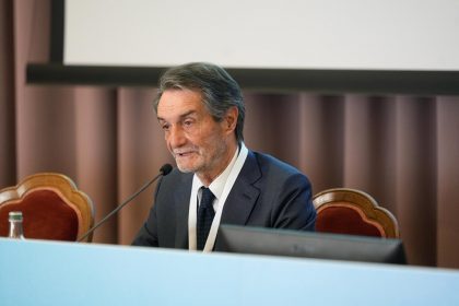 Il presidente Fontana durante il suo intervento