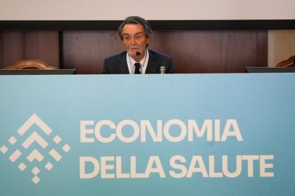Il presidente Fontana durante il suo intervento al convegno 'Economia della Salute - Stati Generali' a Varese ha auspicato una legge di riforma dell'organizzazione sanitaria