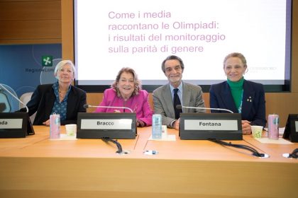Nella foto il presidente della Regione Lombardia Attilio Fontana e il sottosegretario con delega Sport e Giovani Federica Picchi alla presentazione dei risultati dello studio sulla Parità di genere nella comunicazione sportiva a Palazzo Lombardia