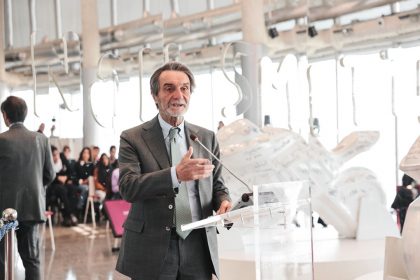 Il presidente della Regione Lombardia Attilio Fontana al Belvedere di Palazzo Lombardia per la premiazione dei tre progetti vincitori della dodicesima edizione del concorso ‘Accendi la mente, usa le mani’.