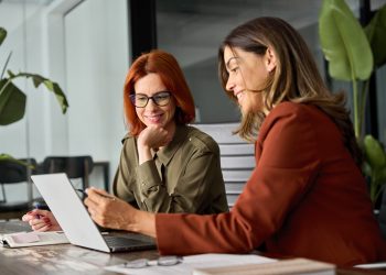 Regione Lombardia lancia il bando 'Lombardia per le donne', che prevede un contributo fino a 400 euro al mese, per un massimo di 12 mesi