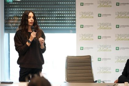 L'assessore al Turismo, Marketing territoriale e Moda Debora Massari durante il Tour Area Interna Valtrompia