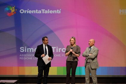 L'assessore all'Istruzione, Formazione e Lavoro Simona Tironi interviene alla conferenza stampa di presentazione di OrientaTalenti
