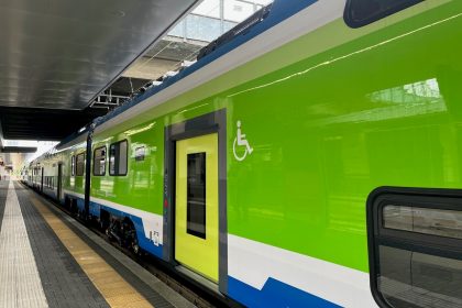 L’assessore regionale ai Trasporti e Mobilità sostenibile, Franco Lucente, ha partecipato a Vigevano (PV) ad un incontro con gli amministratori e sindaci locali per fare il punto sull’andamento della linea ferroviaria R31 Milano Rogoredo-Mortara/Alessandria