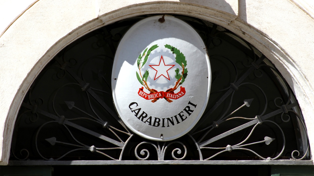 In foto una insegna dei carabinieri: inaugurata oggi la caserma di Lodi Vecchio con l’assessore regionale La Russa