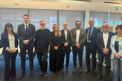 L'assessore alla Cultura Francesca Caruso in Biblioteca ‘Tremaglia’ di Palazzo Lombardia, a Milano, alla conferenza stampa di presentazione del progetto culturale artistico Equilibrium, una mostra tematica dedicata alla Riserva della Biosfera Ticino Val Grande Verbano, insieme ai rappresentanti locali