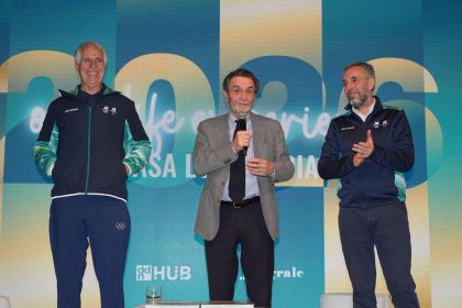 Le Olimpiadi e Paralimpiadi Milano Cortina 2026 si sono concluse con un grande successo e la Lombardia ha meritato una medaglia d’oro. In foto, da sinistra: Giovanni Malagò (presidente Fondazione Milano-Cortina 2026), Attilio Fontana (presidente Regione Lombardia) e Andrea Varnier (amministratore delegato Milano Cortina 2026).