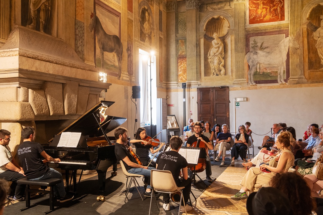 Una sala di Palazzo Te durante un concerto di Trame Sonore, il festival internazionale di musica da camera