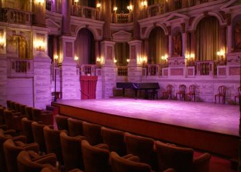 Teatro Bibiena di Mantova, vista del palco. Foto utilizzata per aumento di risorse bando sale da spettacolo
