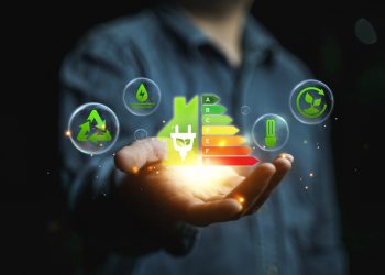 La foto rappresenta una mano con diverse grafiche relative all'efficientamento energetico. Immagine utilizzata per articolo della pubblicazione della graduatoria bando SEED PA Lombardia