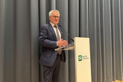 Auditorium Testori vittime innocenti mafie, il sottosegretario Invenizzi durante il suo intervento