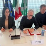 foto della firma dell'accordo tra poli universitari per formazione più efficace per specializzandi
