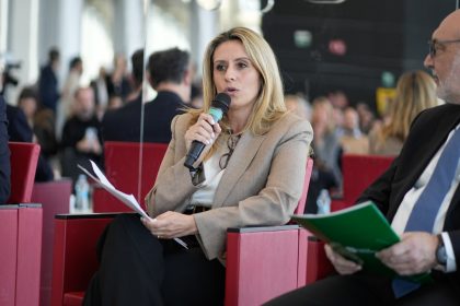 In foto l’assessore regionale alla Cultura, Francesca Caruso, in occasione della presentazione del padiglione lombardo a Vinitaly 2026