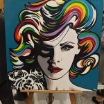 'Pop Vibes' è il titolo della mostra di Emanuela Del Vecchio inaugurata allo Spazio N3 di Palazzo Lombardia dall'assessore regionale al Territorio e Sistemi verdi, Gianluca Comazzi.