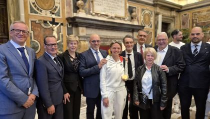 Il presidente della Giunta regionale, Attilio Fontana, e l'assessore alla Montagna ed Enti locali, Massimo Sertori, hanno incontrato giovedì 9 aprile Papa Leone XIV durante l'udienza con gli atleti