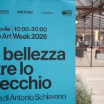Locandina mostra La bellezza oltre lo specchio del fotografo Antonio Schiavano