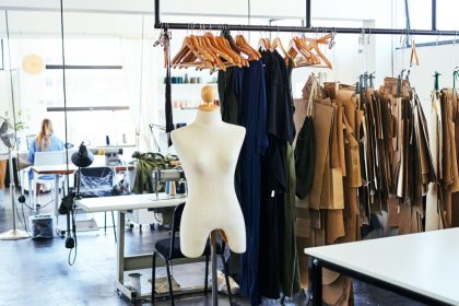 Regione Lombardia conferma il proprio impegno strategico a favore del sistema moda con l’assegnazione di 12,3 milioni al bando “Next Fashion”