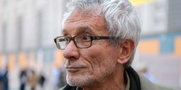 Per la scomparsa di Carlo Monguzzi (nella foto Ansa) il cordoglio del presidente di Regione Lombardia, Attilio Fontana, e dell'intera Giunta