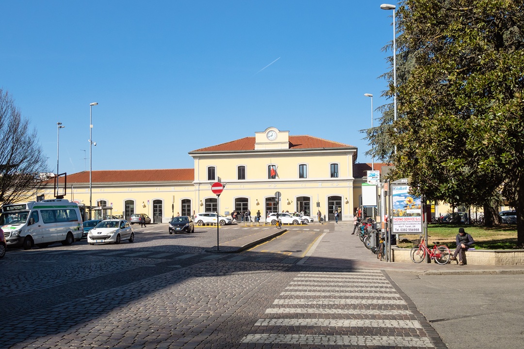 In foto la stazione di Pavia: il capoluogo e alcuni comuni della provincia sono al centro dell’accordo tra Regione Lombardia e Prefettura per aumentare la sicurezza nelle aree limitrofe