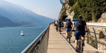 La Giunta regionale ha aggiornato il Piano Regionale della Mobilità Ciclistica consolidando una rete portante di 25 percorsi