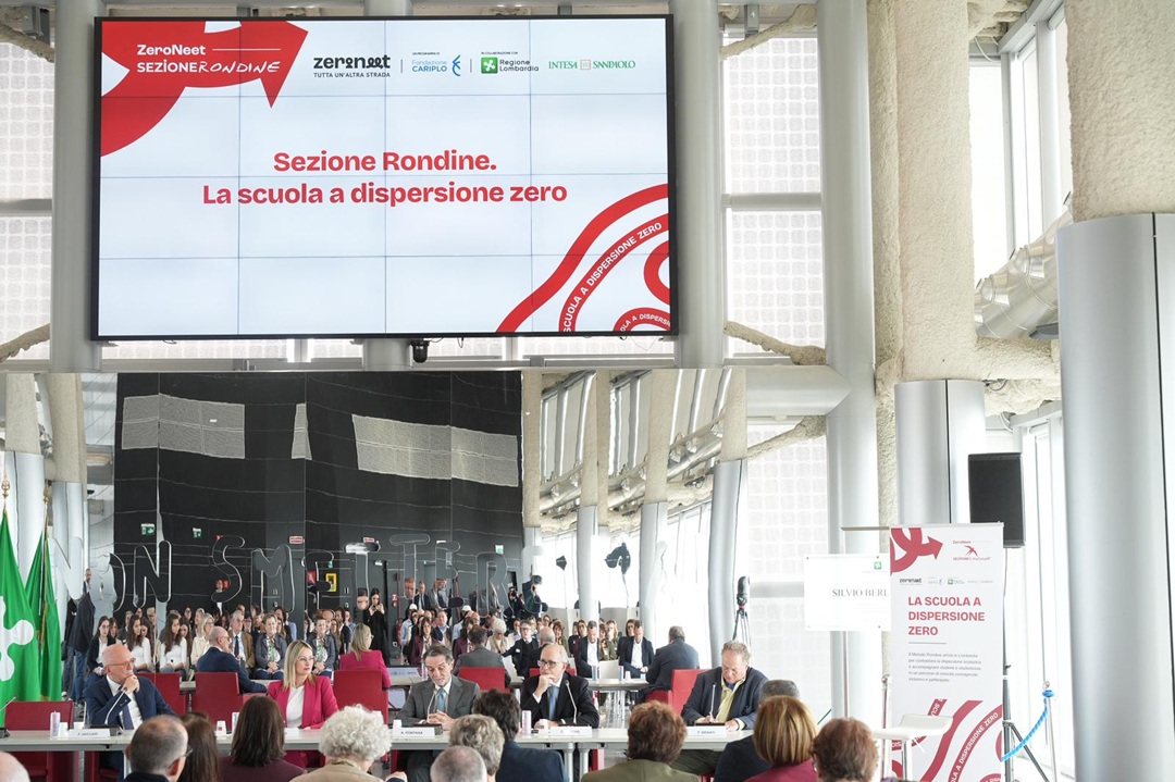 Al Belvedere ‘Silvio Berlusconi’ di Palazzo Lombardia si è svolta la conferenza stampa di presentazione di ‘Sezione Rondine. La scuola a dispersione zero’, programma promosso da Fondazione Cariplo e Regione Lombardia in collaborazione con Intesa Sanpaolo