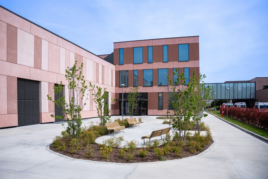 immagine del nuovo centro di cura inaugurato all'Humanitas in occasione dell'evento per i 30 anni di attività dell'ospedale