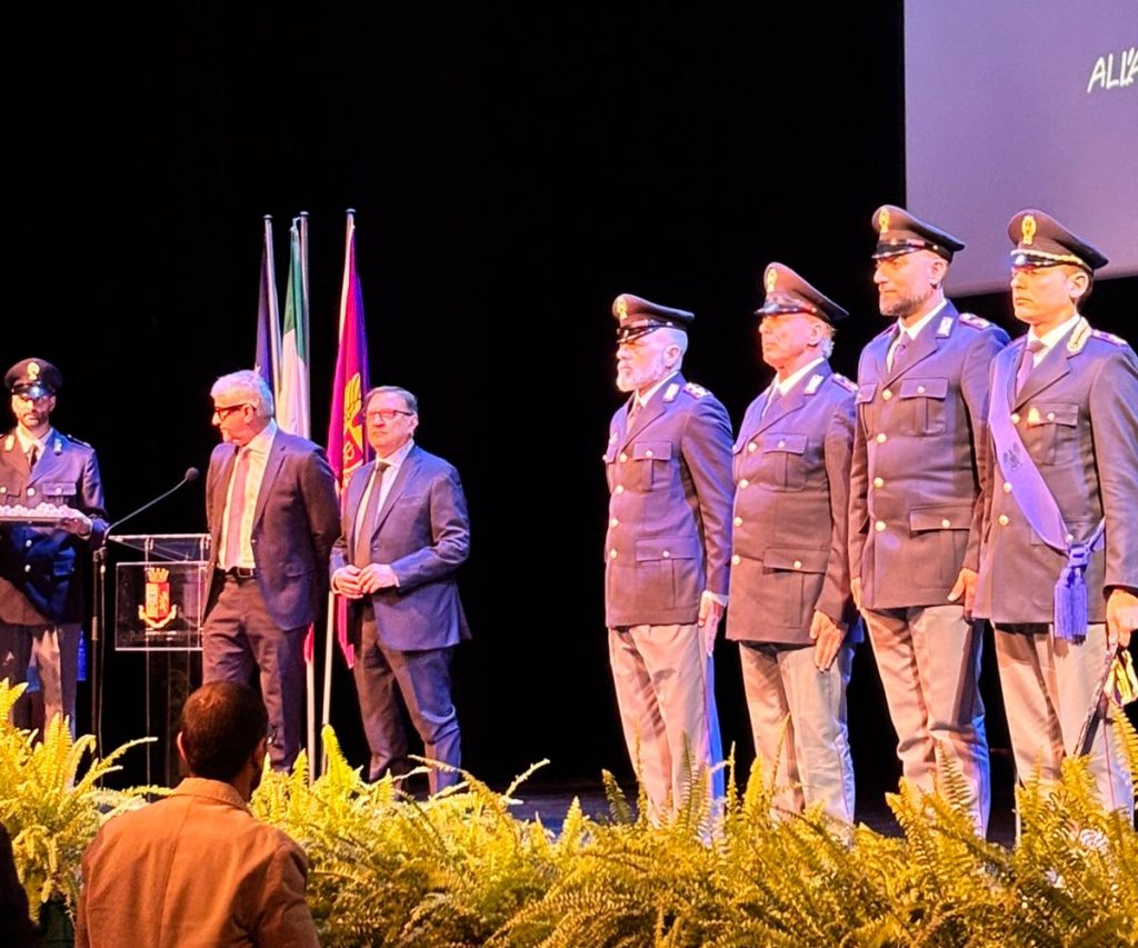La Russa alla festa della Polizia di Stato premia agenti