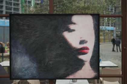 Una foto dalla mostra La bellezza oltre lo specchio del fotografo Antonio Schiavano in Oasi Life Experience