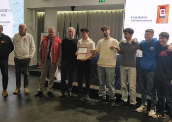 LNews-Foto.Video. DONAZIONE ORGANI E TESSUTI, PREMIATE DA BERTOLASO LE SCUOLE LOMBARDE PER PROGETTI DI SENSIBILIZZAZIONE AL PRIMO POSTO IL ‘MARCONI’ DI DALMINE (BG), A SEGUIRE L’OLIVELLI PUTELLI DI DARFO BOARIO TERME (BS) E (EX AEQUO) L’EDILE DI CREMONA E IC DI EDOLO (BS)