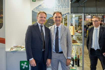 Il ministro dell'Agricoltura, Sovranità alimentare e Foreste Francesco Lollobrigida e l'assessore all’Agricoltura, Sovranità alimentare e Foreste di Regione Lombardia, Alessandro Beduschi a TuttoFood