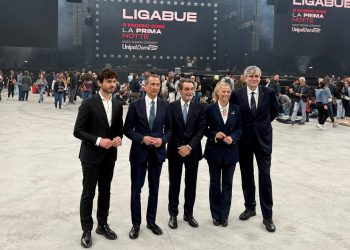 Al centro il presidente della regione Lombardia Attilio Fontana in un momento dell'inaugurazione dell'Unipol Dome di Milano