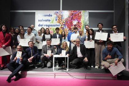 L’assessore regionale alla Cultura Francesca Caruso ha premiato i 26 vincitori del concorso letterario Futura. Raccontare la Lombardia in occasione del Salone Internazionale del Libro di Torino