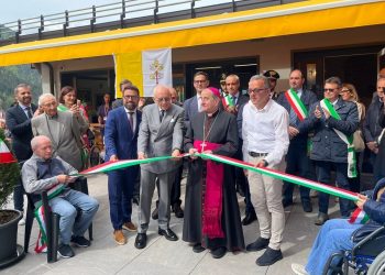 Il taglio del nastro a completamento della riqualificazione della casa di riposo di Schilpario (Bergamo)