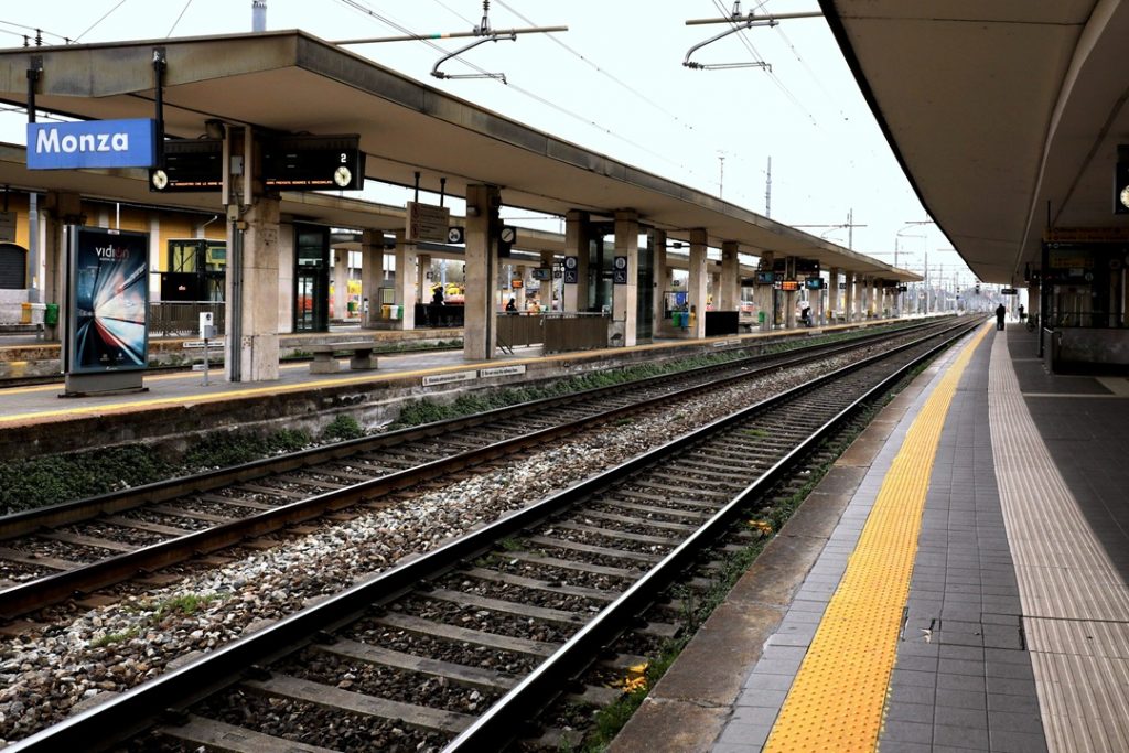 In foto la stazione di Monza: il comune è capofila dell’accordo tra Regione Lombardia e Prefettura per aumentare la sicurezza nelle aree delle stazioni di 8 comuni della provincia.