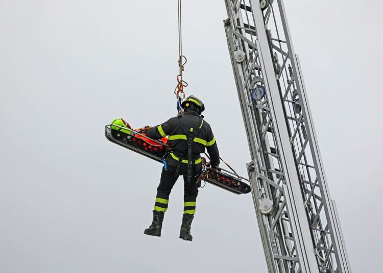 Protezione civile Lombardia e Vigili del fuoco rafforzano la collaborazione con un'intesa biennale da 900.000 euro complessivi