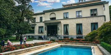 Nuovo spazio permanente dedicato all’archivio di Piero Portaluppi a Villa Necchi (in foto) a Milano.