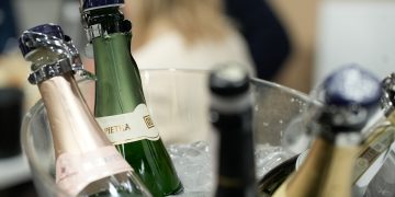 Apre il bando Ocm vino promozione 2026/2027 nei Paesi terzi